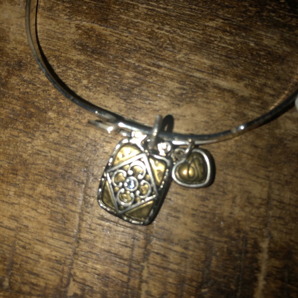 Brighton laugh bangle - Picture 3 of 6